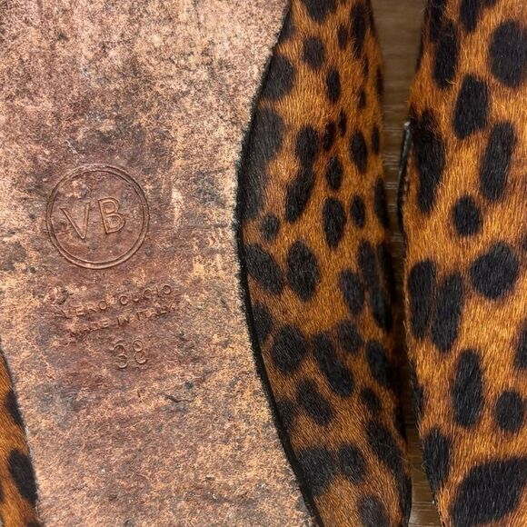 Veronica Beard
Ponyhair Animal Print Mules Size 38 - Picture 5 of 8